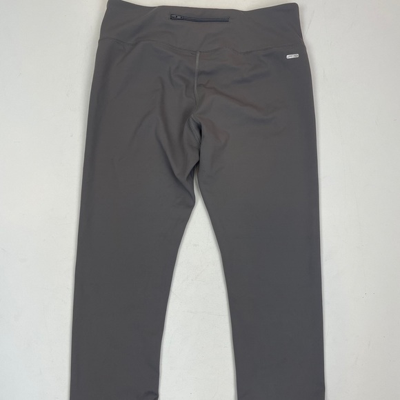 dynamic athletica gray crop leggings size M
UPF 50 - Picture 5 of 5